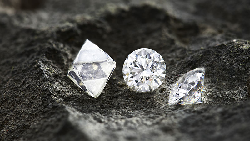 rough diamonds and polished diamonds