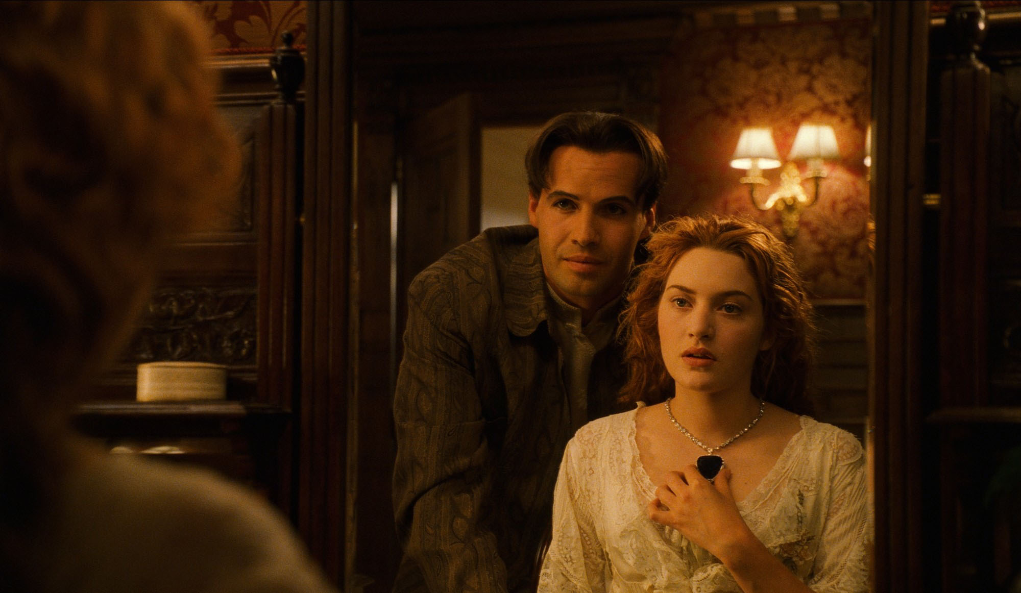 Diamonds in Movies Billy Zane and Kate Winslett in Titanic, 1997.  