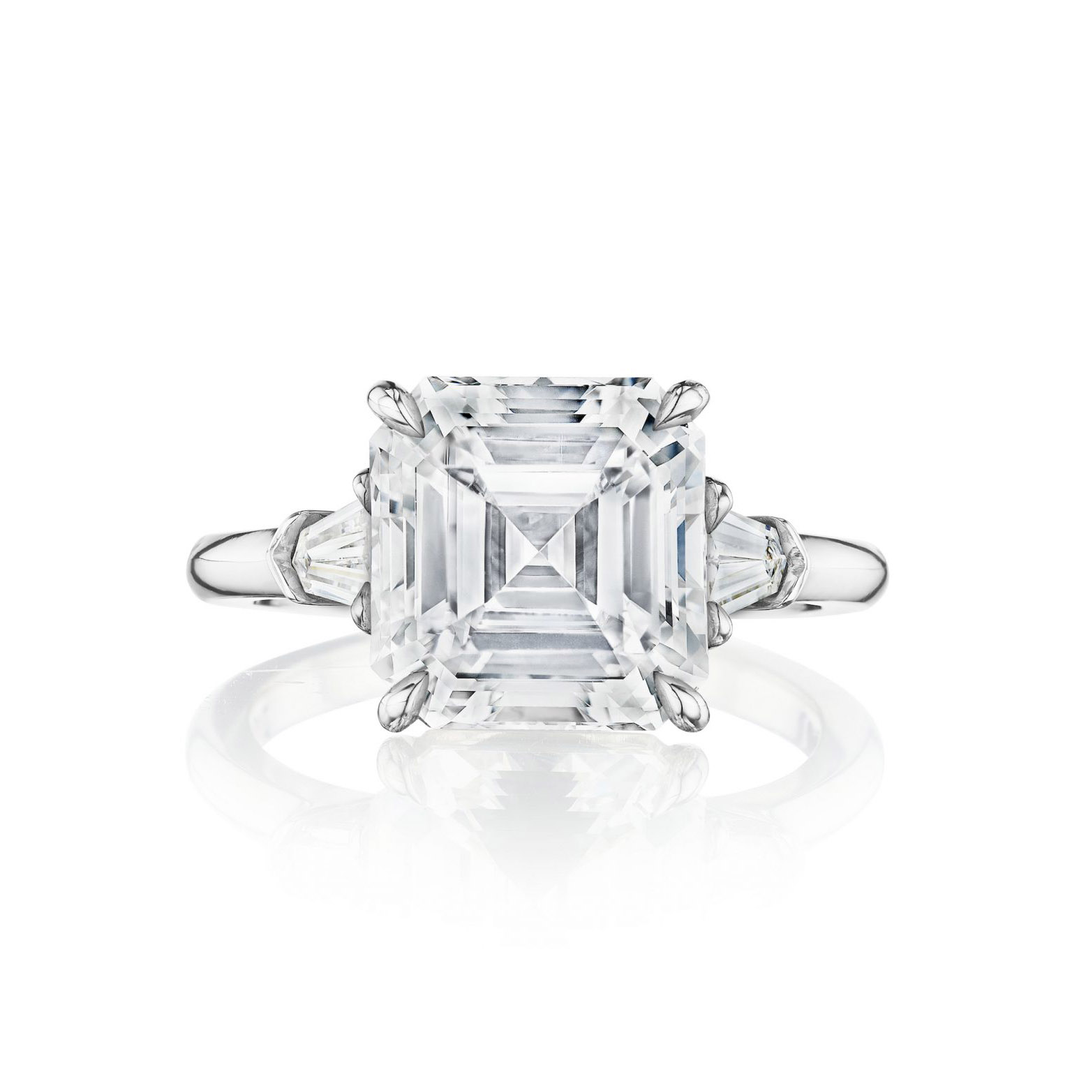 Bague de fiançailles en diamant de taille Asscher