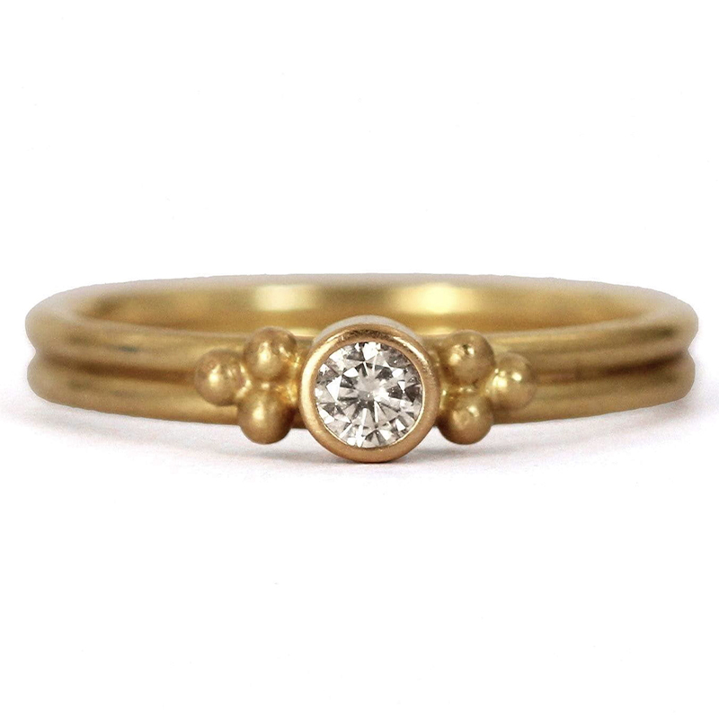 Dyan Ring with Diamond