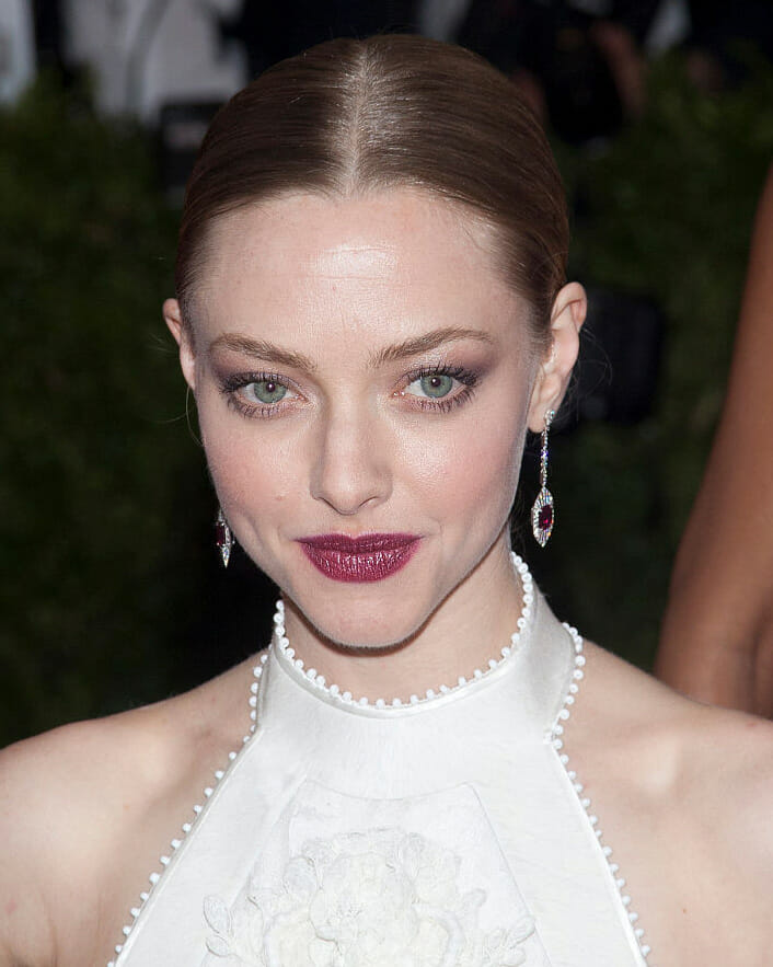 Actress Amanda Seyfried wearing diamonds at the MET Gala.