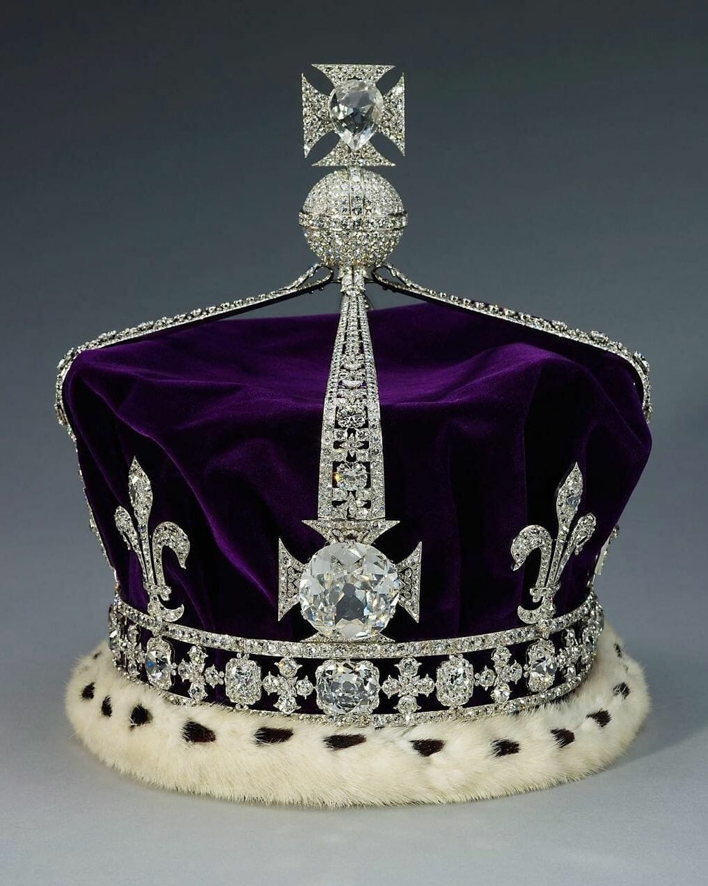 koh-i-noor diamondin the queen mother's crown