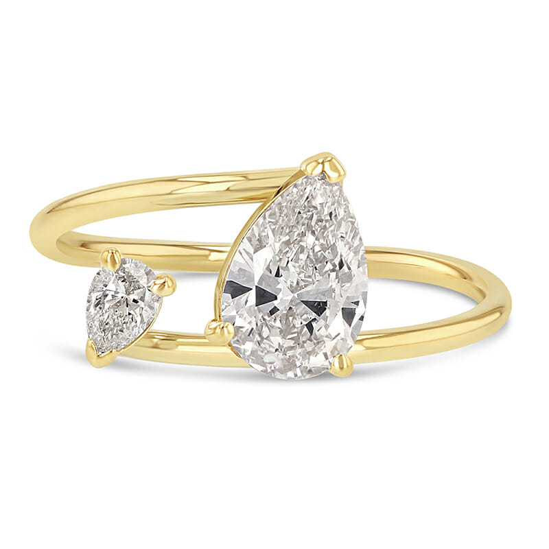 Pear shape diamond ring