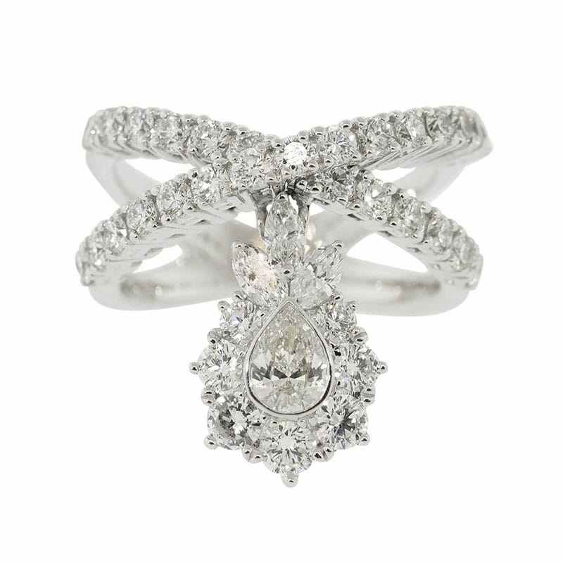 pear shaped diamond ring