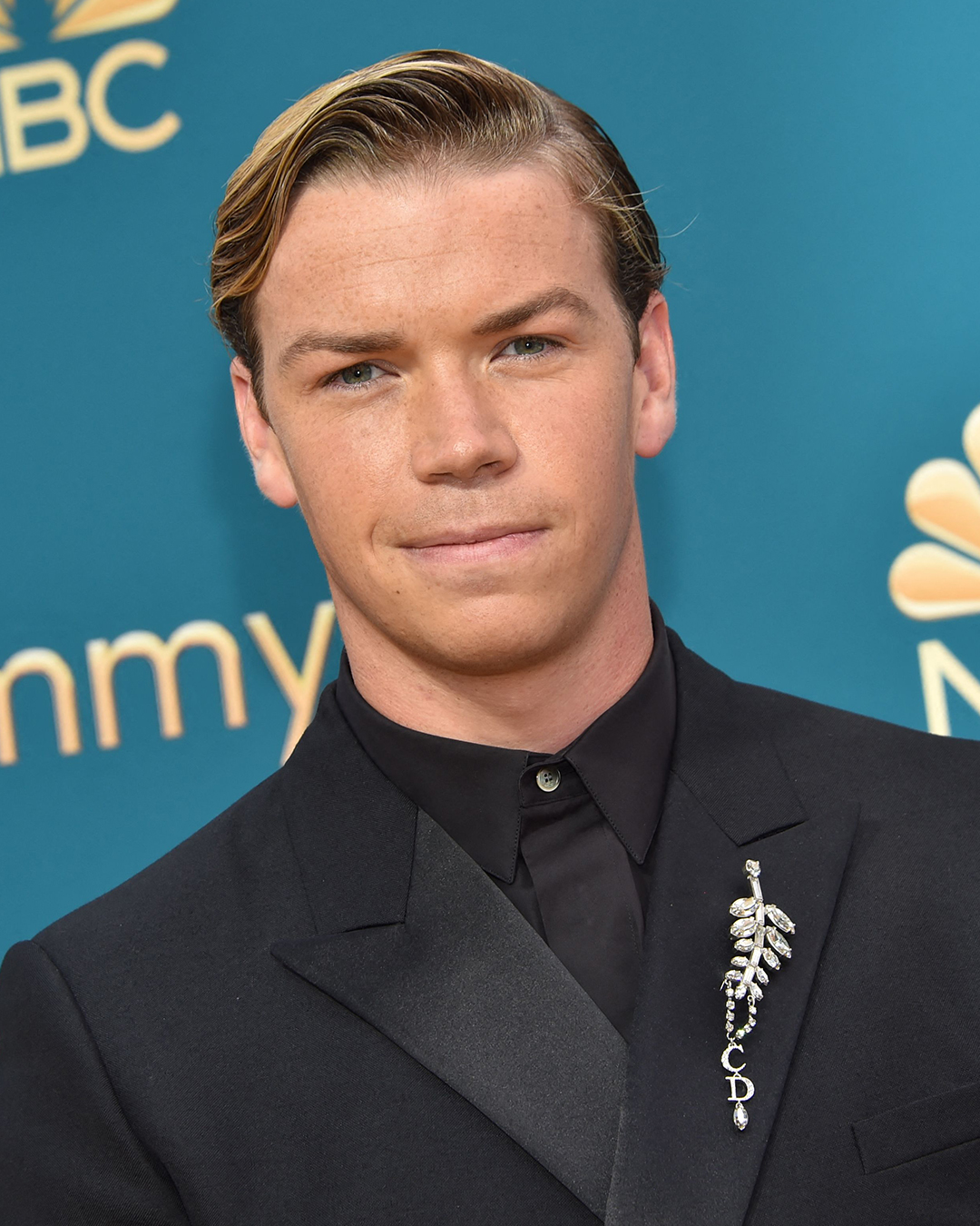 2022 emmys diamond jewelry looks will poulter