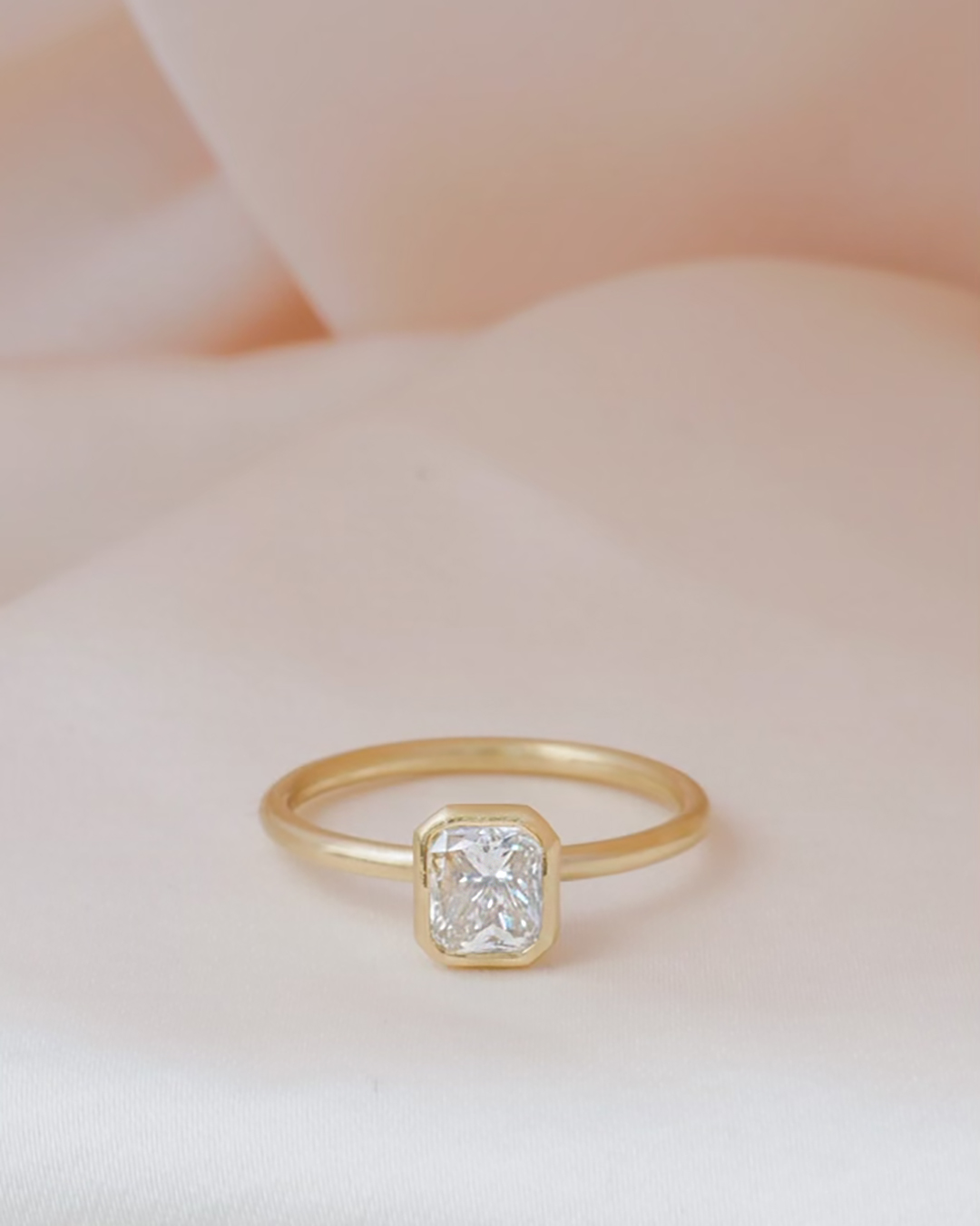 natural diamond heirloom Reilly Ring katelin gibbs