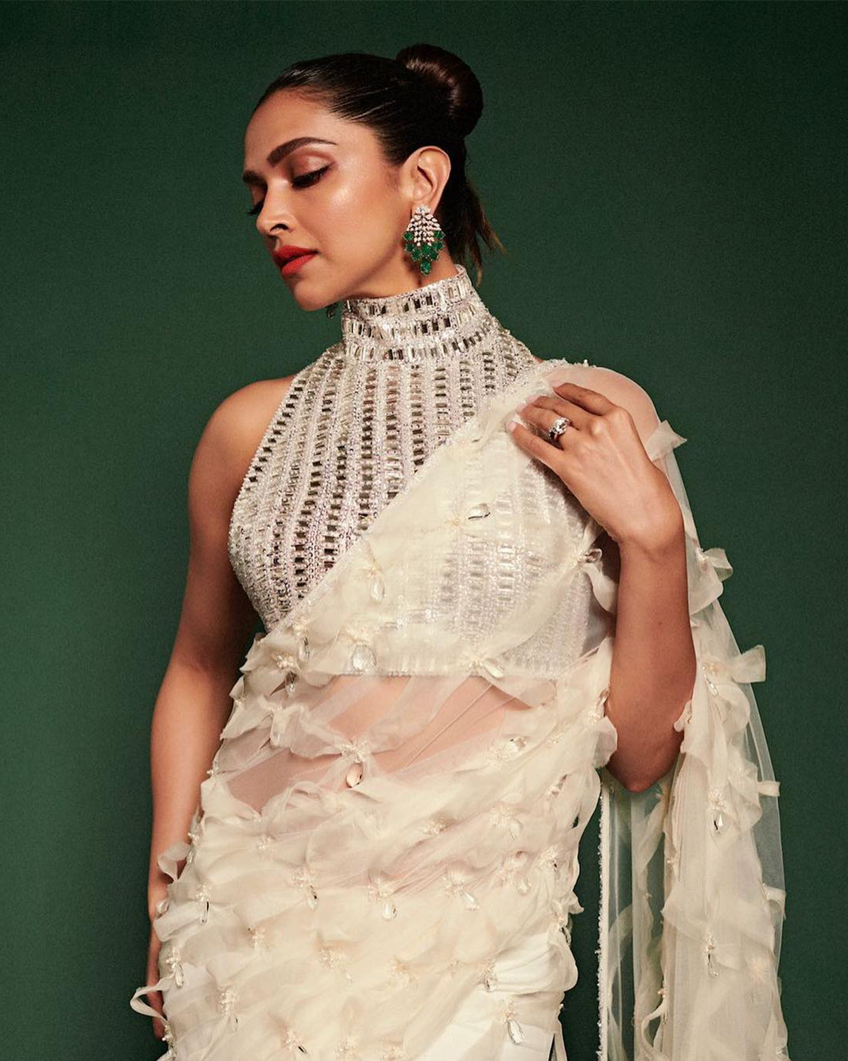 Deepika Padukone in traditional Indian natural diamond jewellery